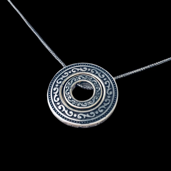 Brighton Double Disc Necklace chain. Silver Plated - Picture 3 of 5